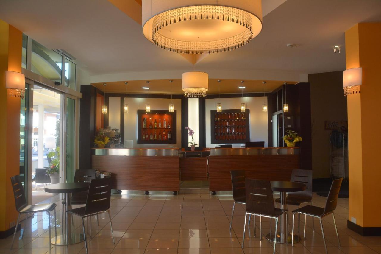 تْشيزيناتيكو Hotel Orly المظهر الخارجي الصورة